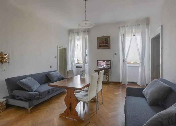 アパート Vista&Capriccio 2